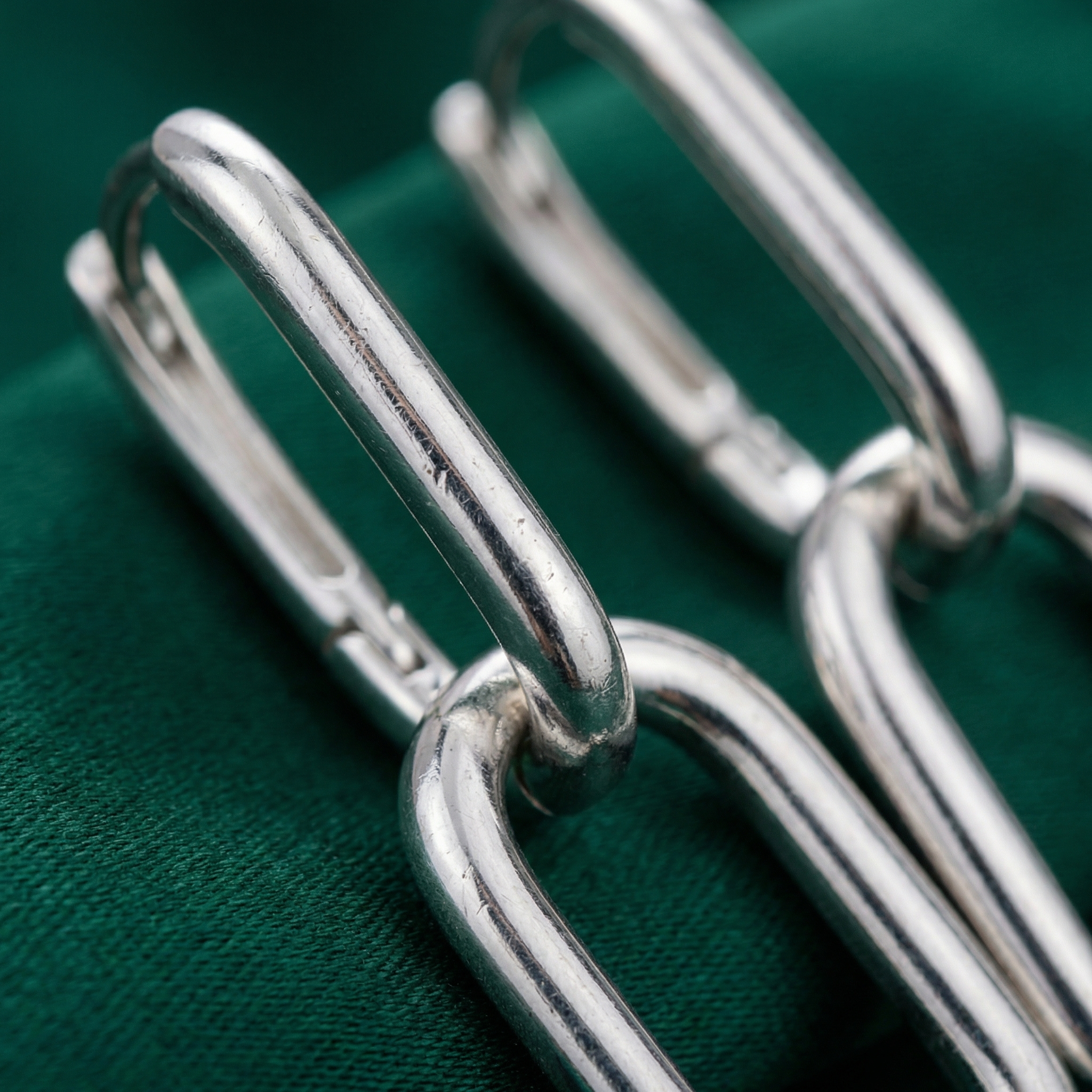 Aveline — Link Drop Earrings